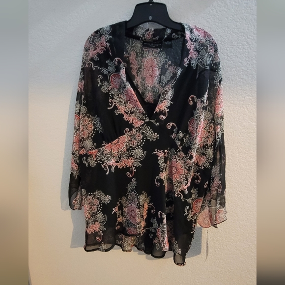 New York City Design Co Tops - Plus Size Floral Blouse